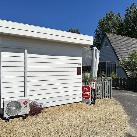 Charming By The Dunes, Cleaning Included *