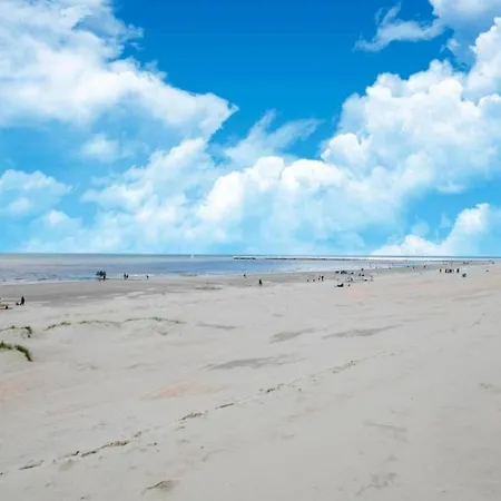 Charming By The Dunes, Cleaning Included Chalet Nieuport