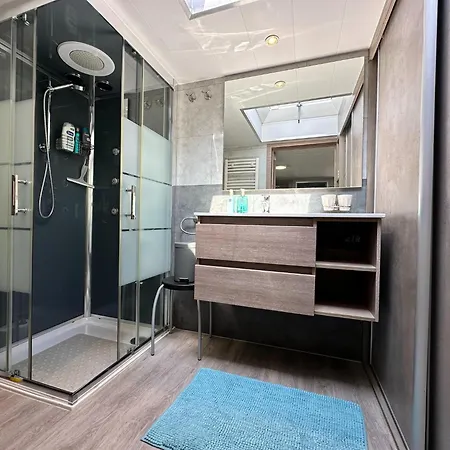Charming By The Dunes, Cleaning Included Chalet Nieuport